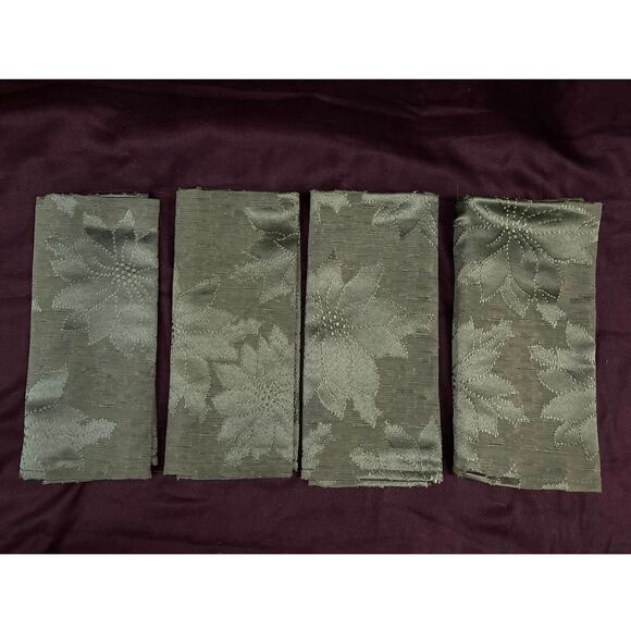 Bardwil Linens Placemats & Napkin Winter Joy Green Damask Poinsettias Christmas - Picture 6 of 9